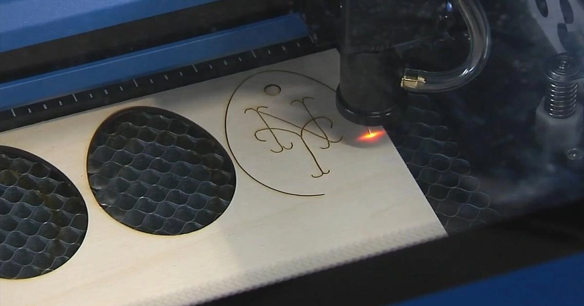 Exploring the Innovative 3D Printing and Laser Cutting Features of the New Da Vinci Science Center Lab