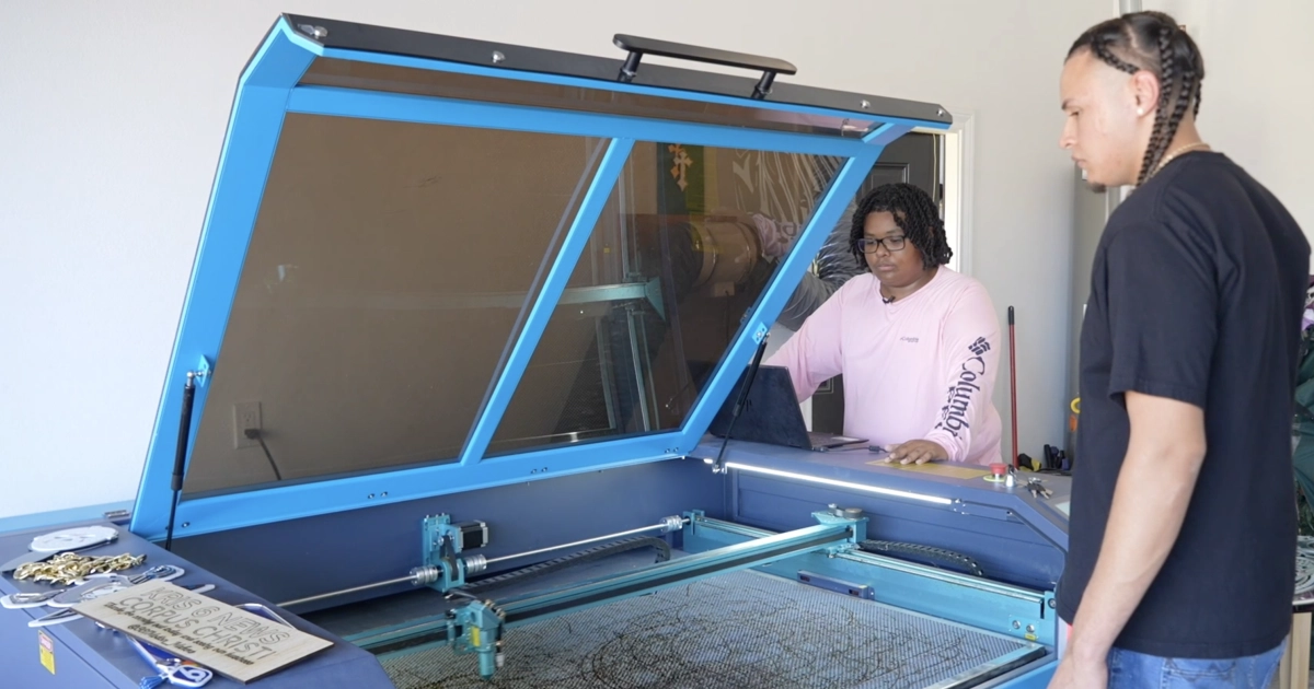 Inspiring 13-Year-Old Entrepreneur Teams Up with 24-Year-Old to Launch Thriving 3D Printing Business